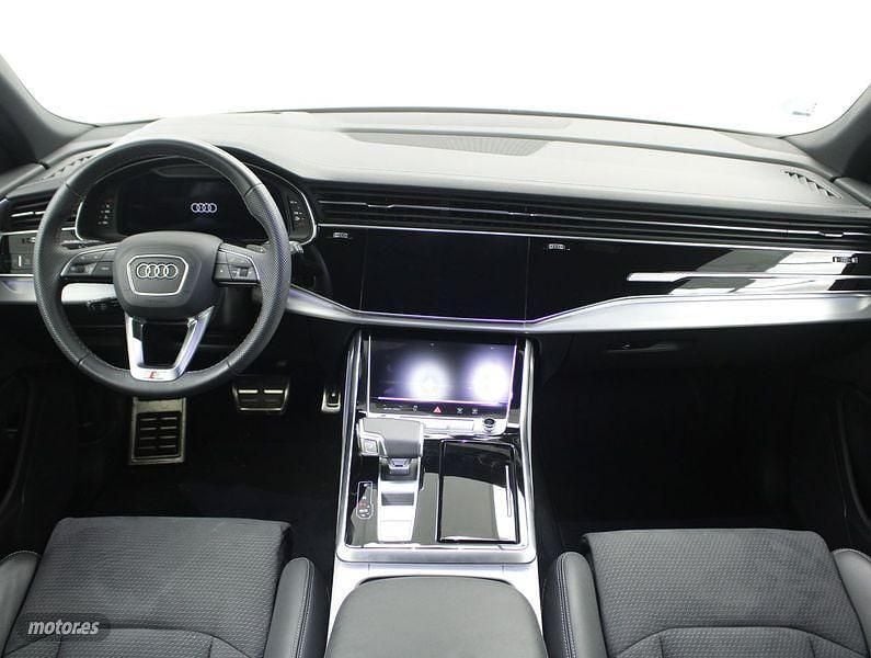 Usado Audi Q8 Black Edition 286 CV (210 kW) 2025 Negro SUV