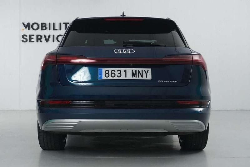 Usado Audi e-tron Advanced 300 kW (408 CV) 2019 Azul SUV