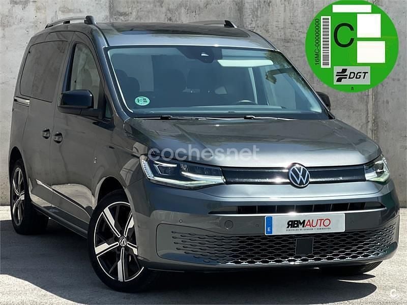 Gris / plata Usado 2022 VW Caddy Maxi Monovolumen | 29.950 € (Caro) - Imagen 1/4