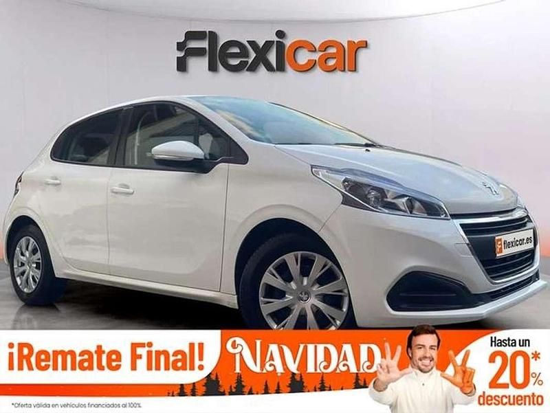 Blanco Usado 2019 Peugeot 208 Active Utilitario | 7990 € (Precio justo) - Imagen 1/4