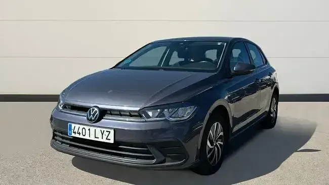 Usado VW Polo Life 95 CV (69 kW) 2022 Gris Utilitario