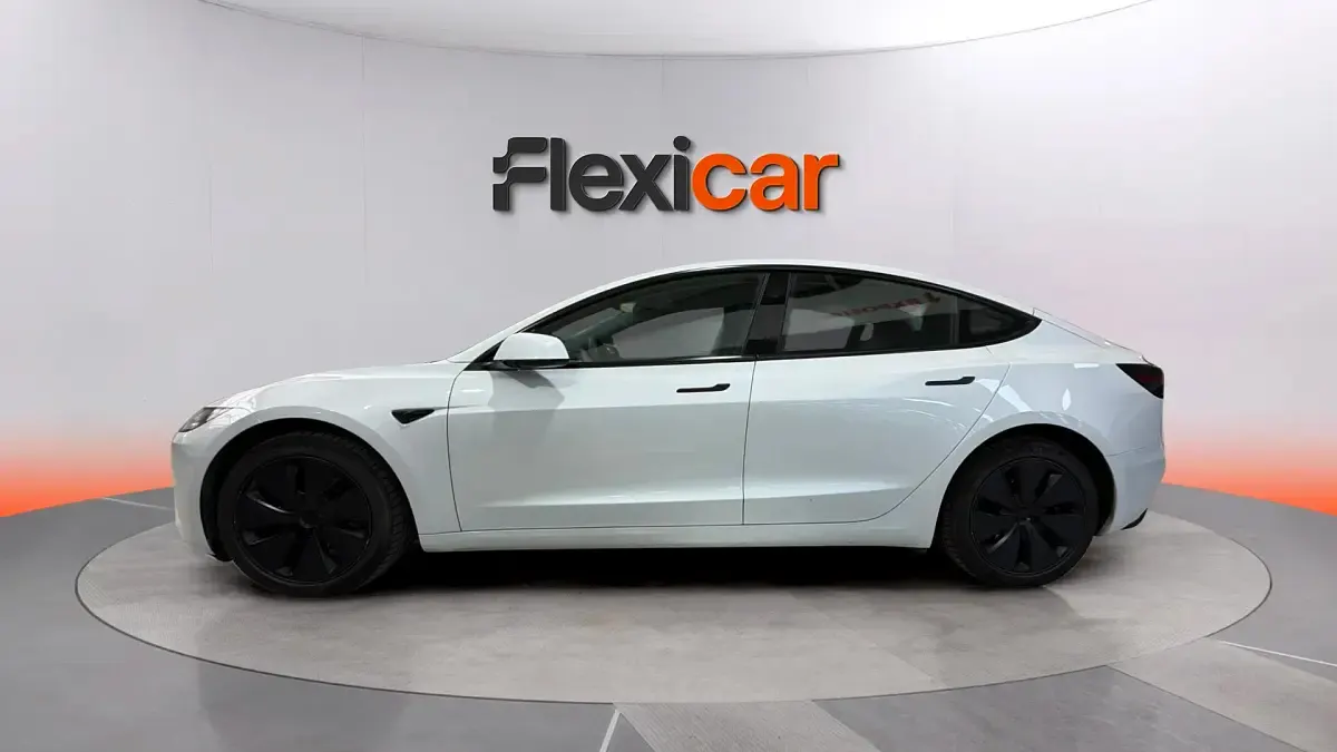Usado Tesla Model 3 RWD 188 kW (256 CV) 2024 Blanco Berlina