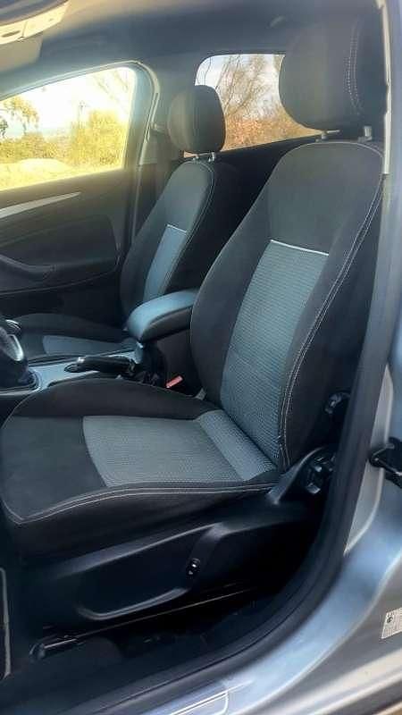 Usado Ford Mondeo Titanium 140 CV (102 kW) 2011 Gris Berlina