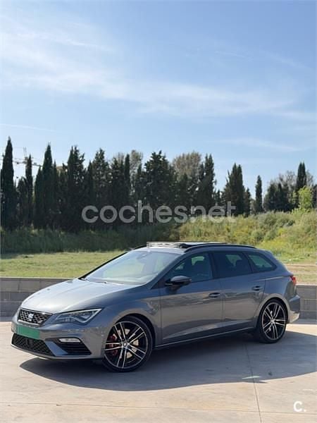 Usado Seat Leon ST CUPRA 300 CV (220 kW) 2018 Gris / plata Familiar