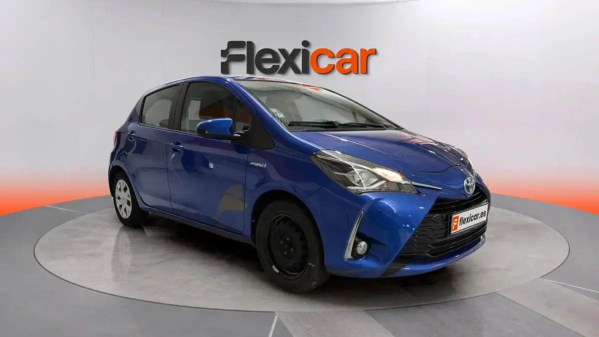 Usado Toyota Yaris Hybrid Business Edition 116 CV (85 kW) 2020 Berlina