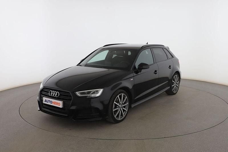 Negro Usado 2019 Audi A3 Comfort Utilitario | 25.399 € (Precio justo) - Imagen 1/3