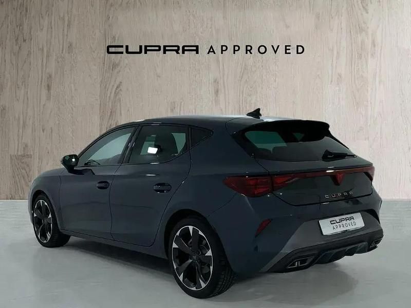 Usado Cupra Leon 150 CV (110 kW) 2025 Azul Berlina