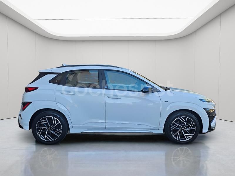 Usado Hyundai Kona N Line 120 CV (88 kW) 2022 Blanco SUV