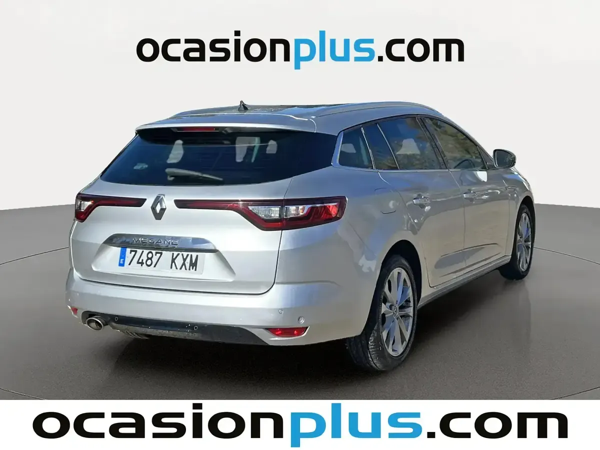 Usado Renault Mégane GrandTour Zen 140 CV (102 kW) 2019 Gris / plata Familiar