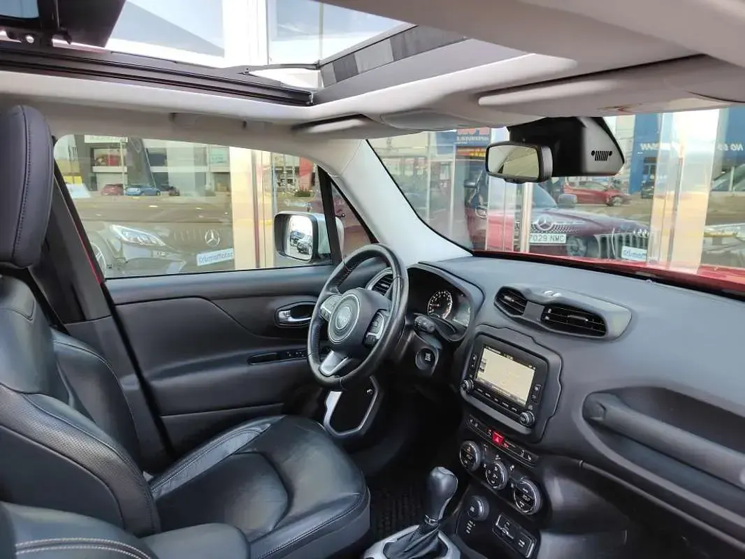 Usado Jeep Renegade Limited 170 CV (125 kW) 2016 Rojo SUV