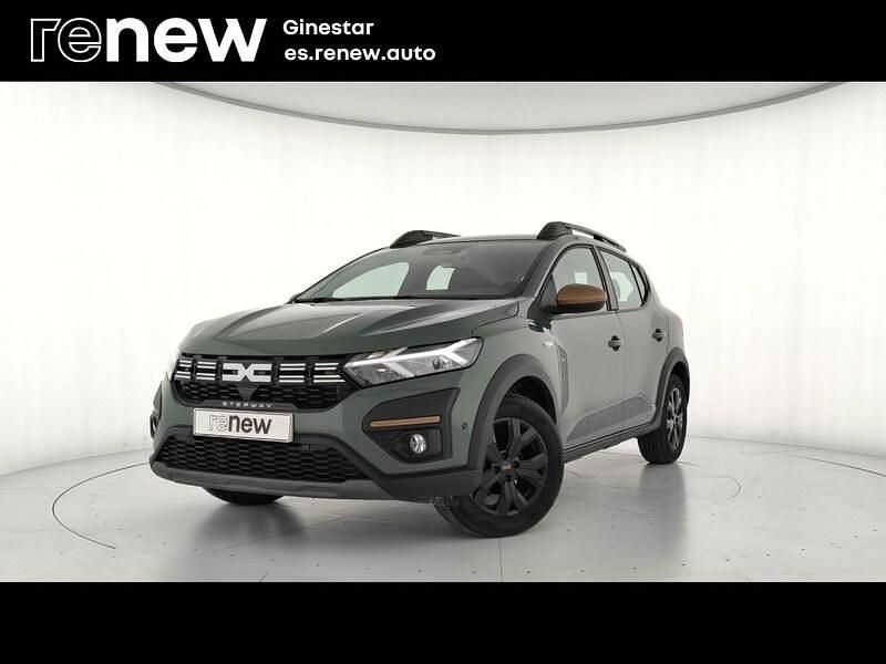 Usado Dacia Sandero Expression 101 CV (74 kW) 2025 Verde Berlina