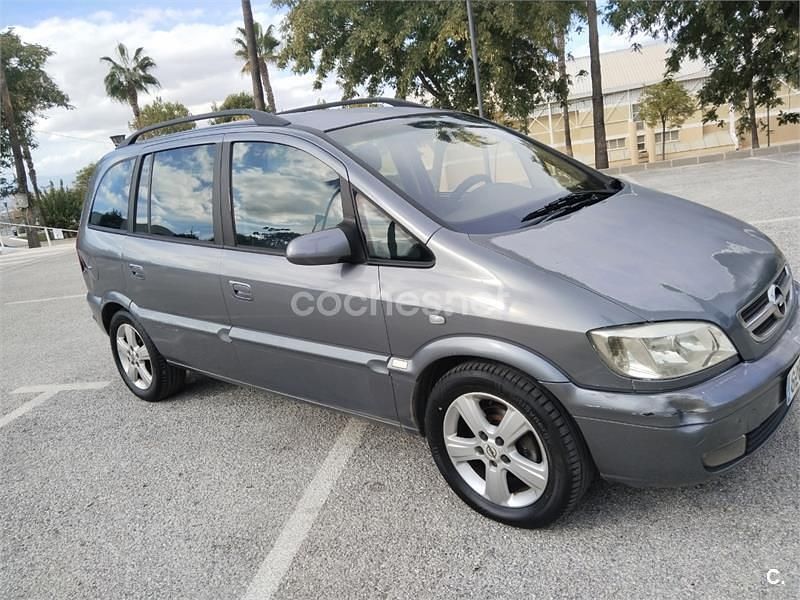 Gris / plata Usado 2005 Opel Zafira Monovolumen | 2500 € (Super precio) - Imagen 1/4