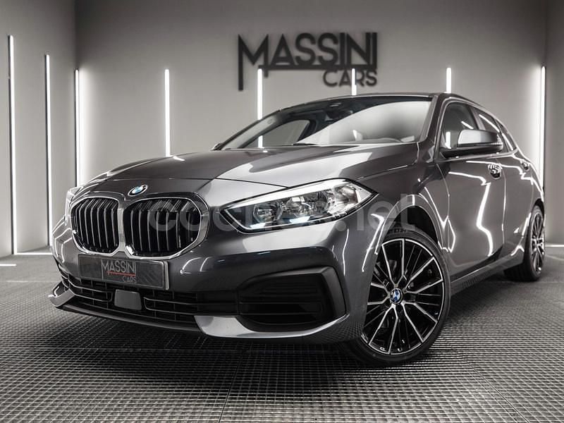 Usado BMW 118 136 CV (100 kW) 2020 Gris / plata Utilitario