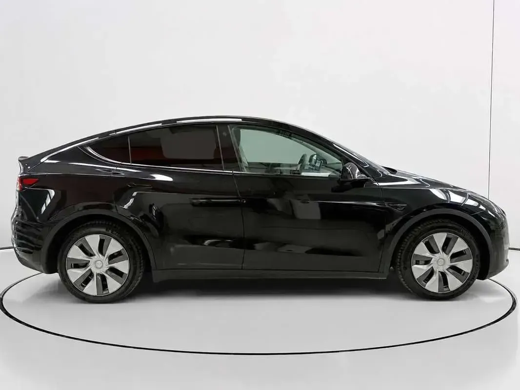 Usado Tesla Model Y 258 kW (351 CV) 2023 Negro SUV