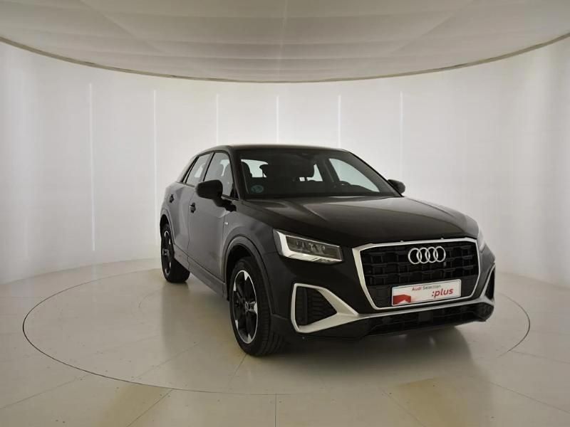 Usado Audi Q2 S-Line 116 CV (85 kW) 2025 Negro SUV