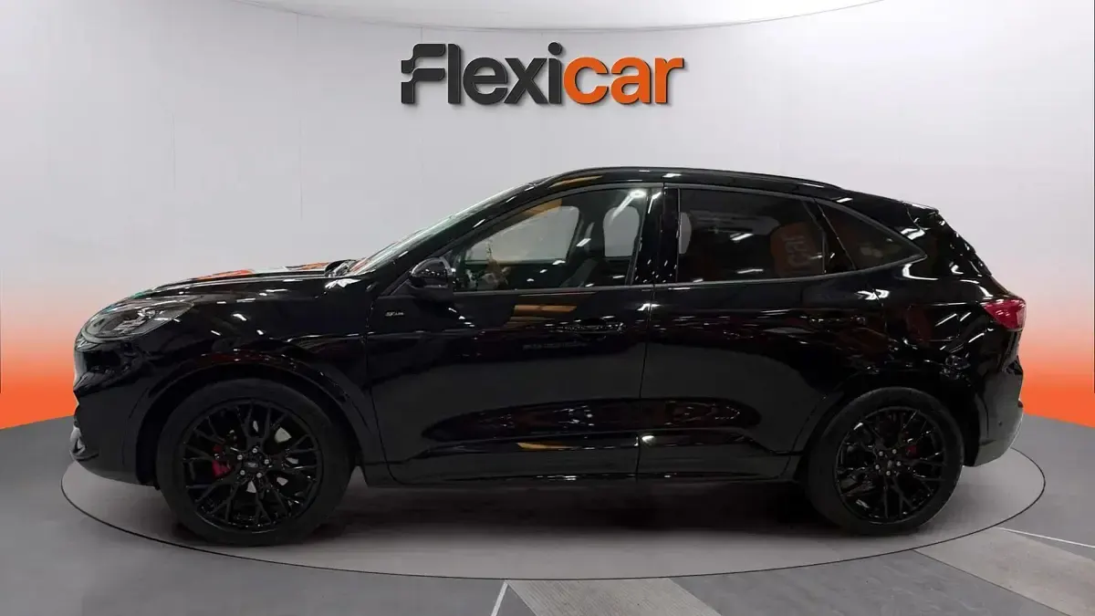 Usado Ford Kuga ST-Line X 180 CV (132 kW) 2024 Negro SUV