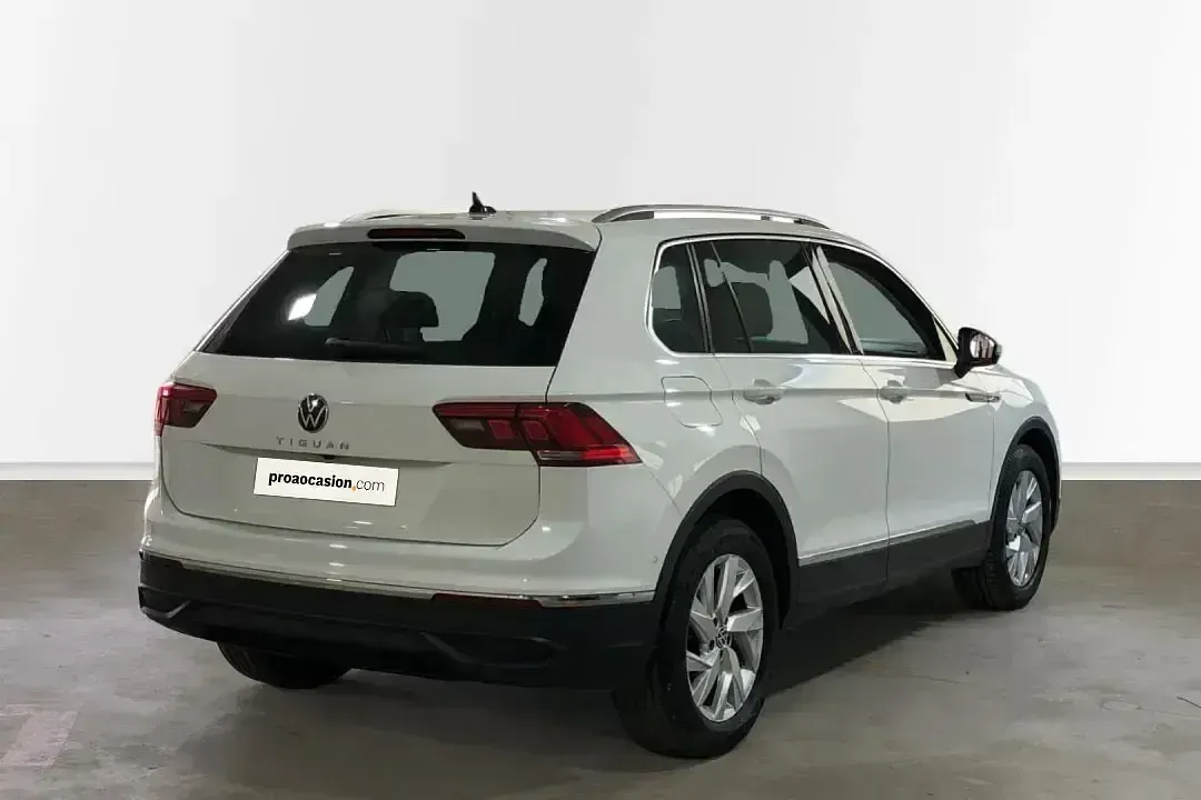 Usado VW Tiguan 130 CV (95 kW) 2023 Blanco SUV