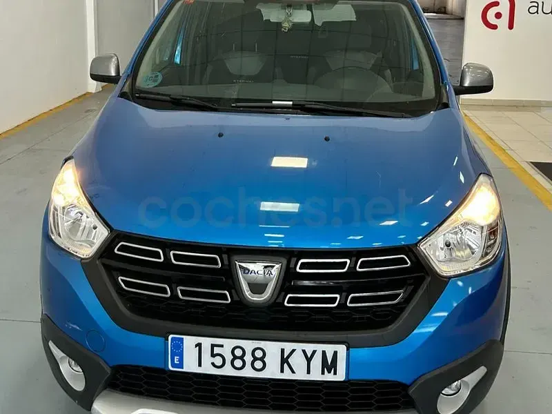 Usado Dacia Lodgy Stepway 102 CV (75 kW) 2019 Azul Monovolumen