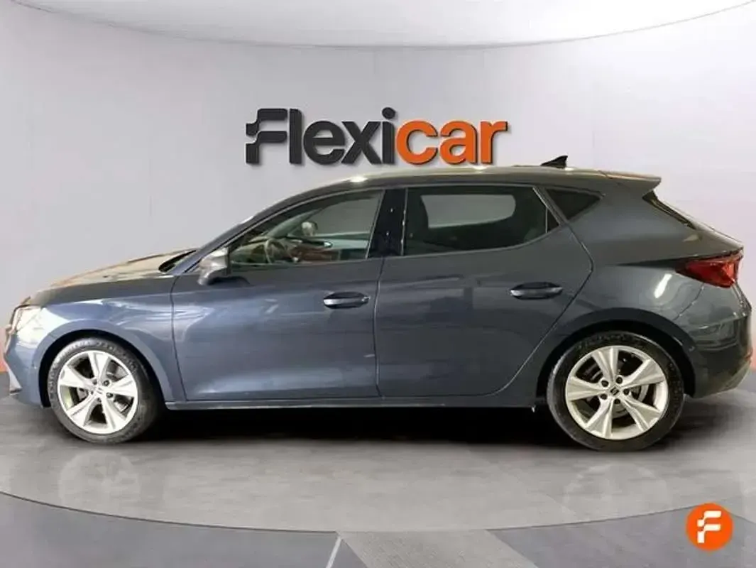 Usado Seat Leon ST FR 150 CV (110 kW) 2020 Azul Familiar