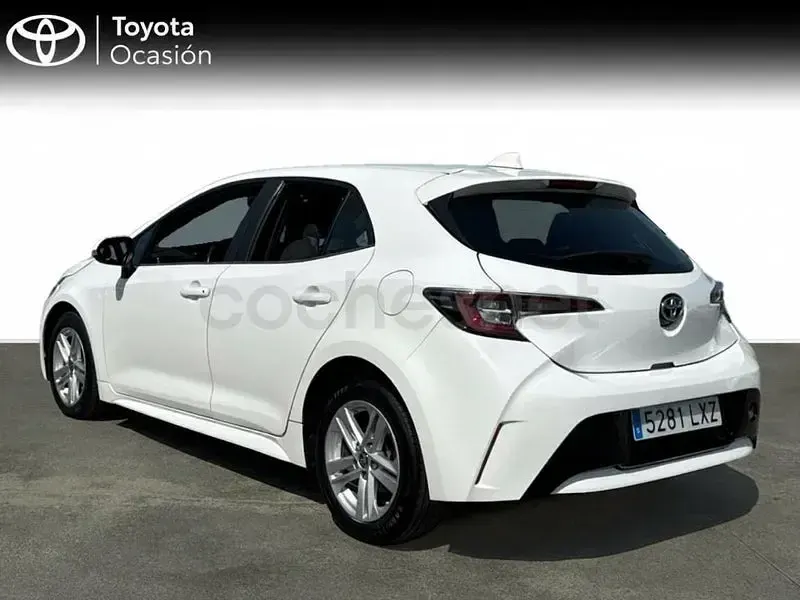 Usado Toyota Corolla Active 122 CV (89 kW) 2022 Blanco Berlina