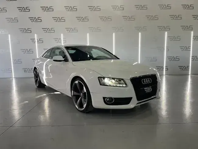 Usado Audi A5 S-Line 180 CV (132 kW) 2010 Blanco Coupe