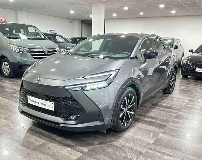Usado Toyota C-HR Advance 140 CV (102 kW) 2025 Gris SUV