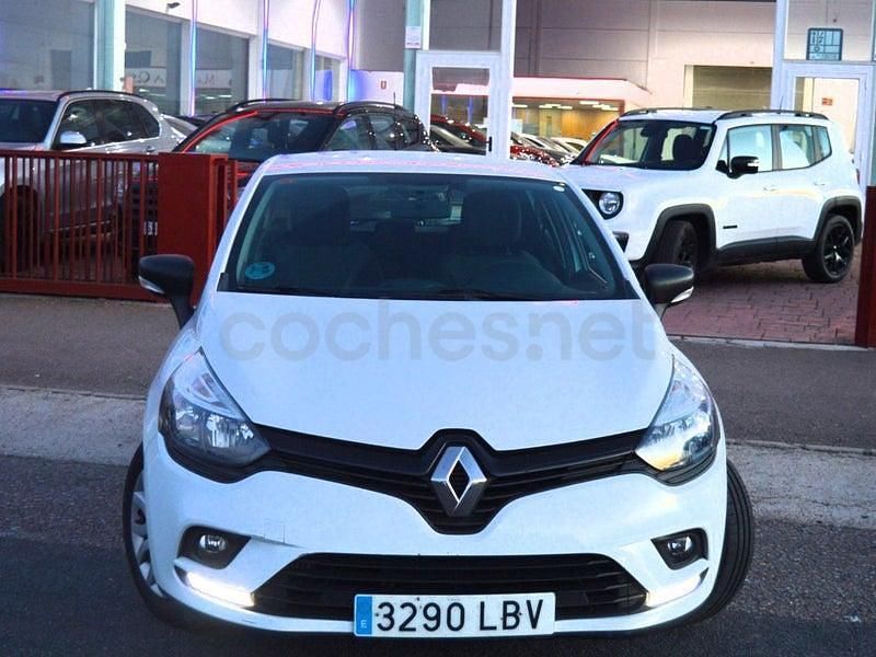 Usado Renault Clio IV Business 75 CV (55 kW) 2019 Blanco Berlina