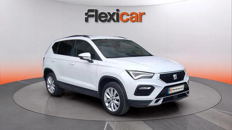 Usado Seat Ateca Style 150 CV (110 kW) 2023 Blanco SUV