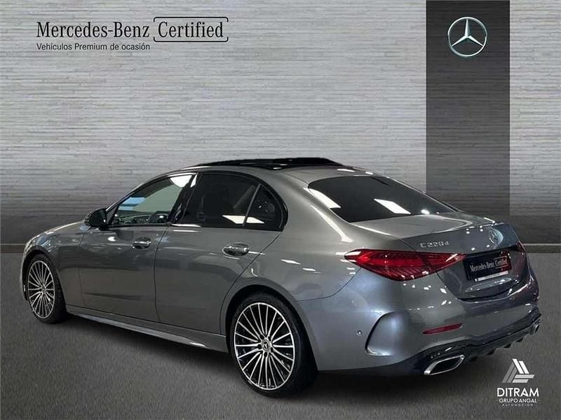 Usado Mercedes C220 200 HP (147 kW) 2023 Sedan