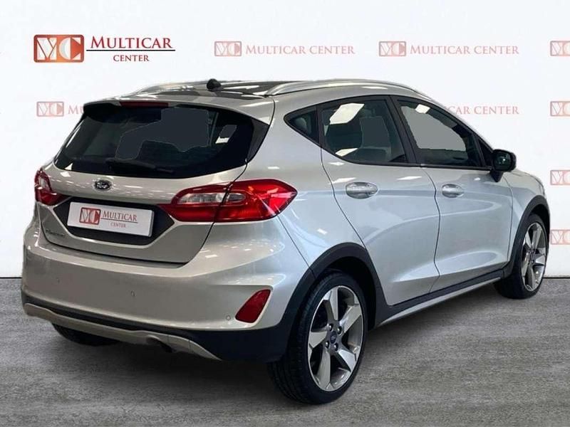 Usado Ford Fiesta Active 86 CV (63 kW) 2019 Gris Utilitario