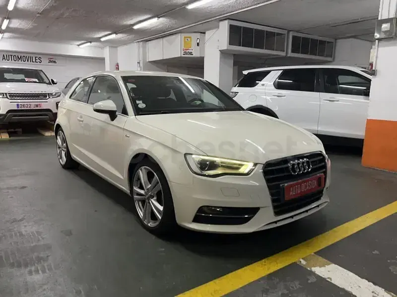 Usado Audi A3 S-Line 110 CV (80 kW) 2015 Blanco Berlina