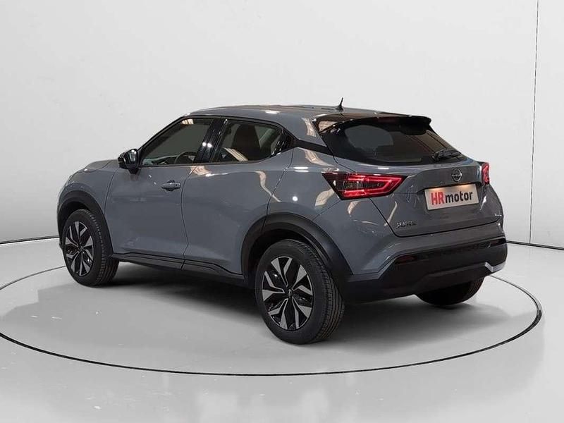 Usado Nissan Juke Acenta 116 CV (85 kW) 2023 Gris SUV