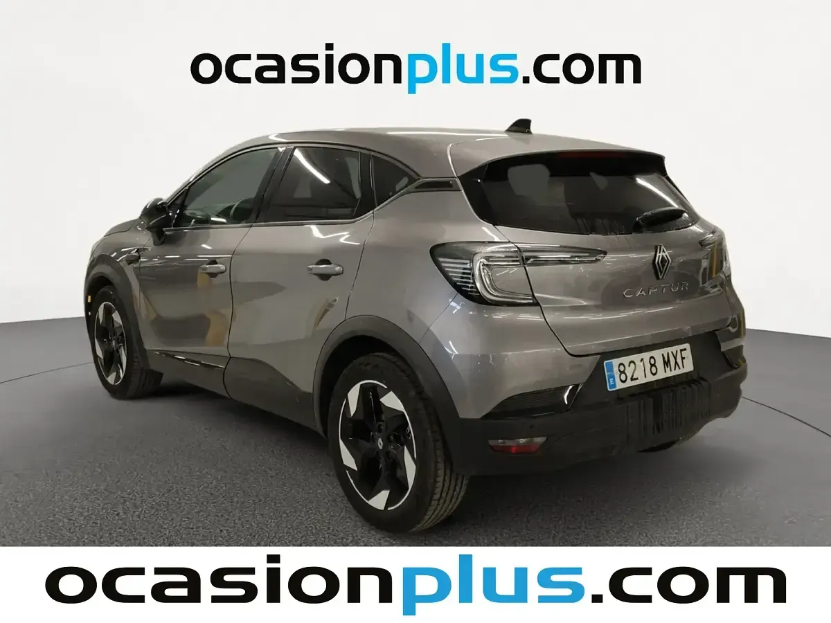 Usado Renault Captur Techno 90 CV (66 kW) 2024 Gris SUV