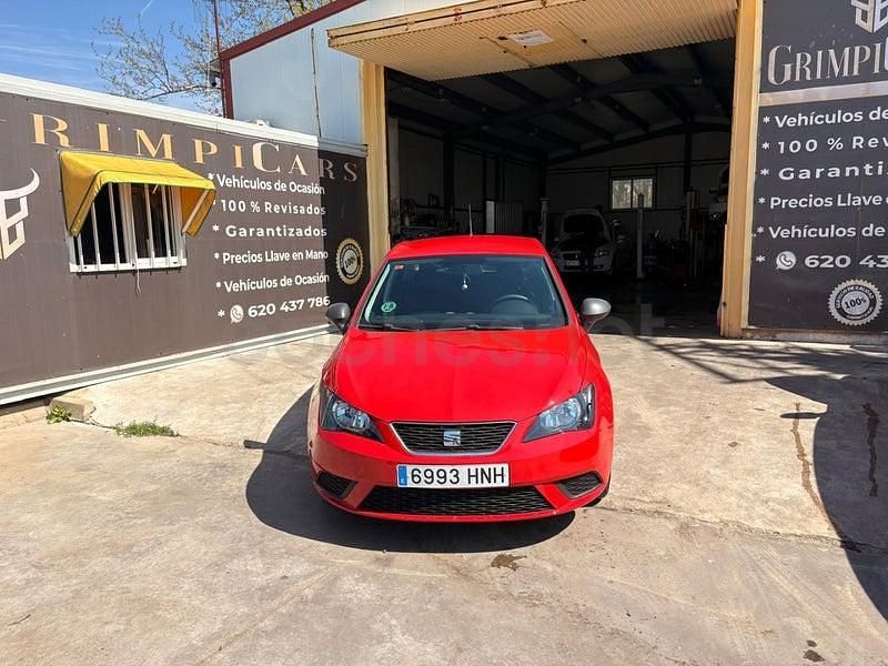 Usado Seat Ibiza Reference 85 CV (62 kW) 2012 Rojo Berlina