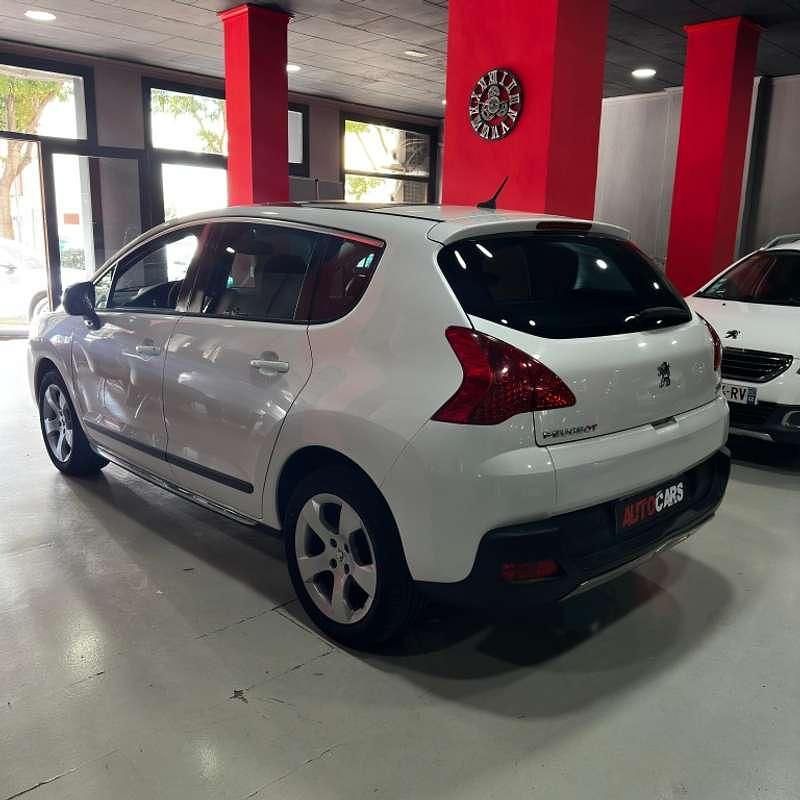 Usado Peugeot 3008 Allure 156 CV (114 kW) 2011 Blanco Monovolumen