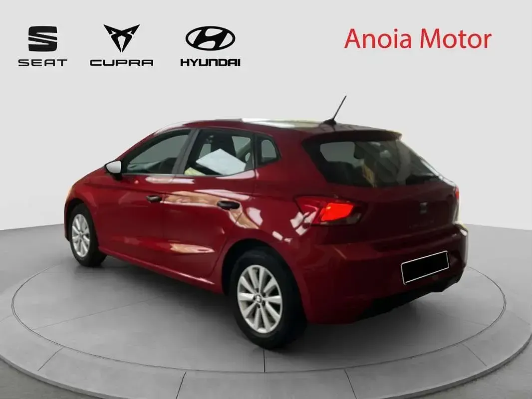 Usado Seat Ibiza Reference 80 CV (58 kW) 2020 Rojo Utilitario