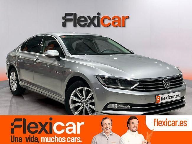Usado VW Passat Advance 150 CV (110 kW) 2017 Gris Berlina