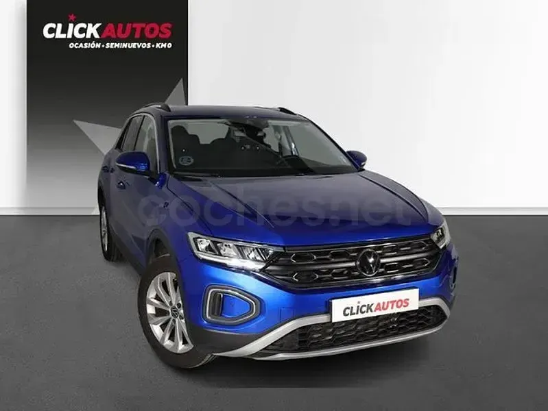 Usado VW T-Roc Life 110 CV (80 kW) 2023 Azul SUV