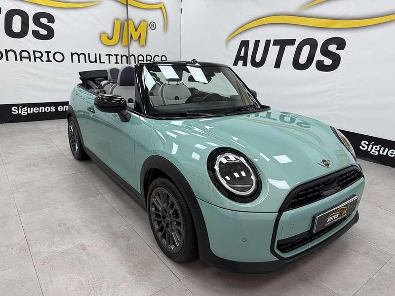 Usado Mini Cooper Cabriolet 162 CV (119 kW) 2025 Verde Descapotable