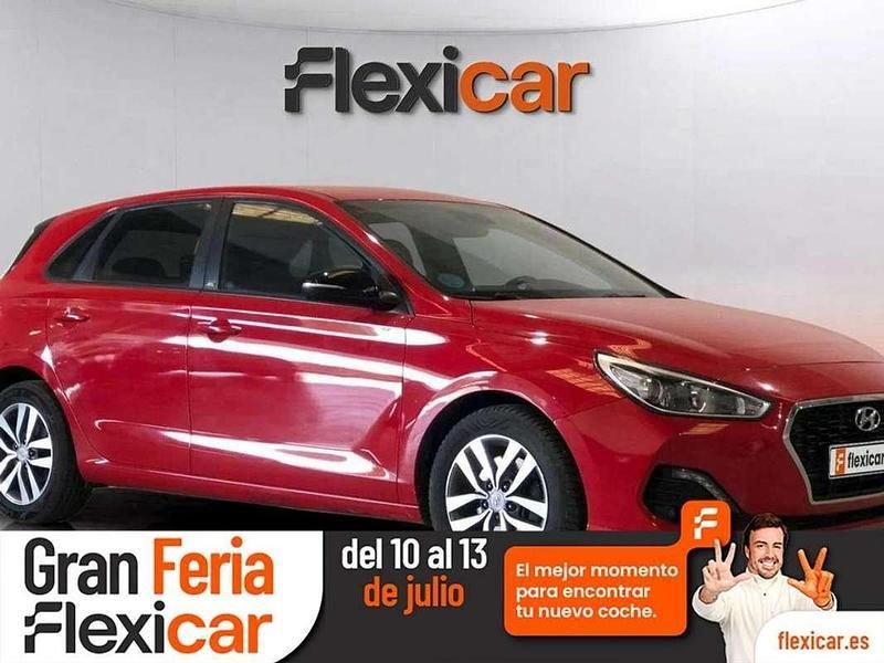 Rojo Usado 2018 Hyundai i30 GO! Berlina | 12.390 € (Precio justo) - Imagen 1/4