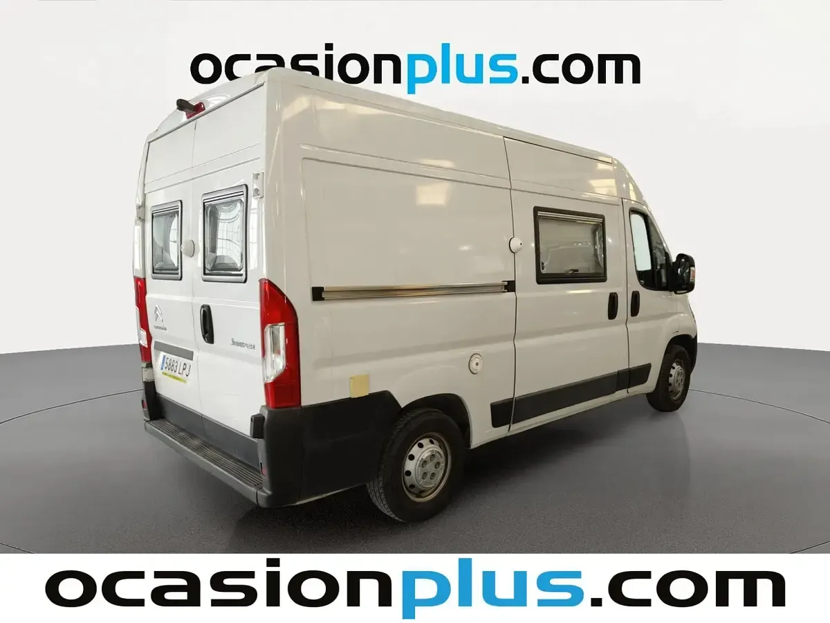 Usado Citroën Jumper 140 CV (102 kW) 2021 Blanco Monovolumen