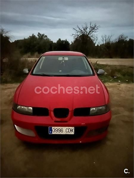 Rojo Usado 2003 Seat Toledo Sport Berlina | 2500 € (Precio justo) - Imagen 1/4