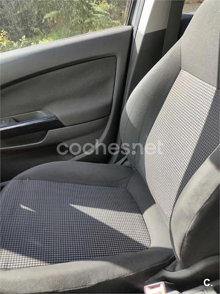 Usado Opel Corsa 75 CV (55 kW) 2010 Blanco Berlina