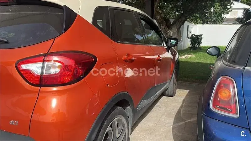 Usado Renault Captur Zen 90 CV (66 kW) 2015 Naranja SUV