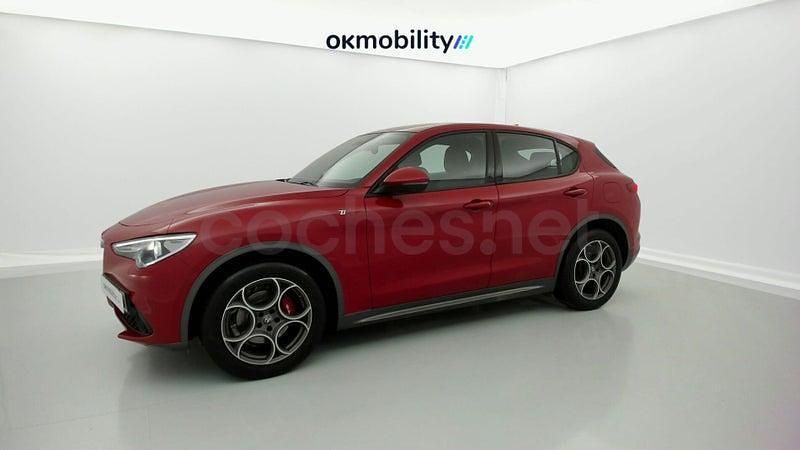 Usado Alfa Romeo Stelvio Ti 210 CV (154 kW) 2022 Rojo SUV