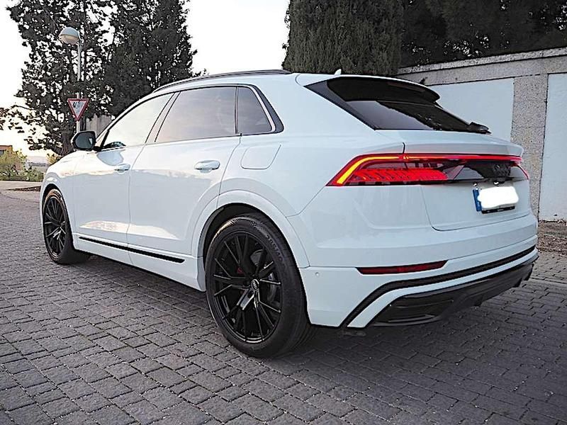 Usado Audi Q8 Competition 462 CV (339 kW) 2021 Negro SUV