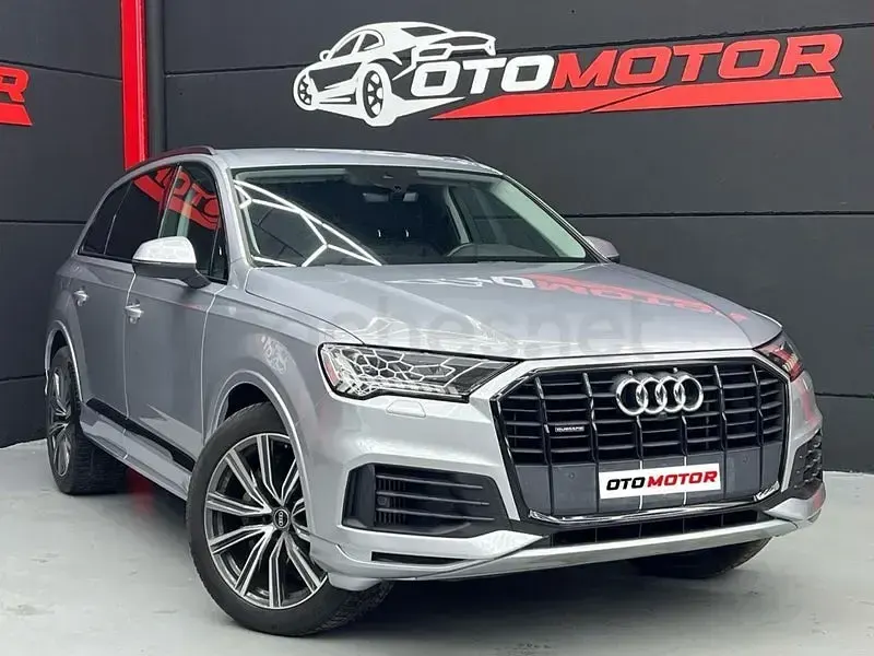 Usado Audi Q7 381 CV (280 kW) 2021 Gris / plata SUV