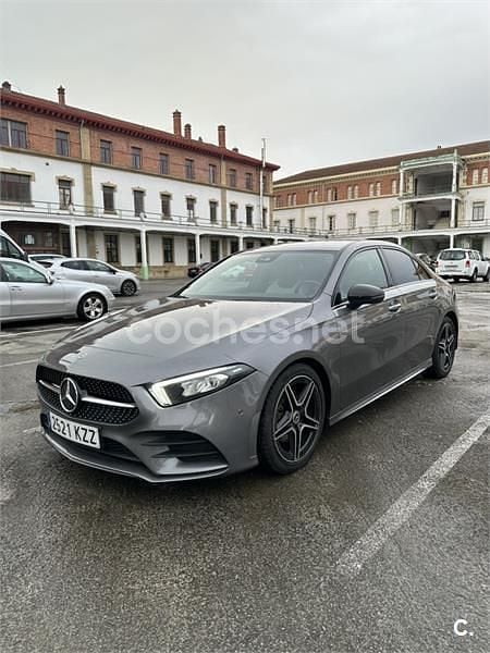 Usado Mercedes A180 116 CV (85 kW) 2020 Gris / plata Berlina