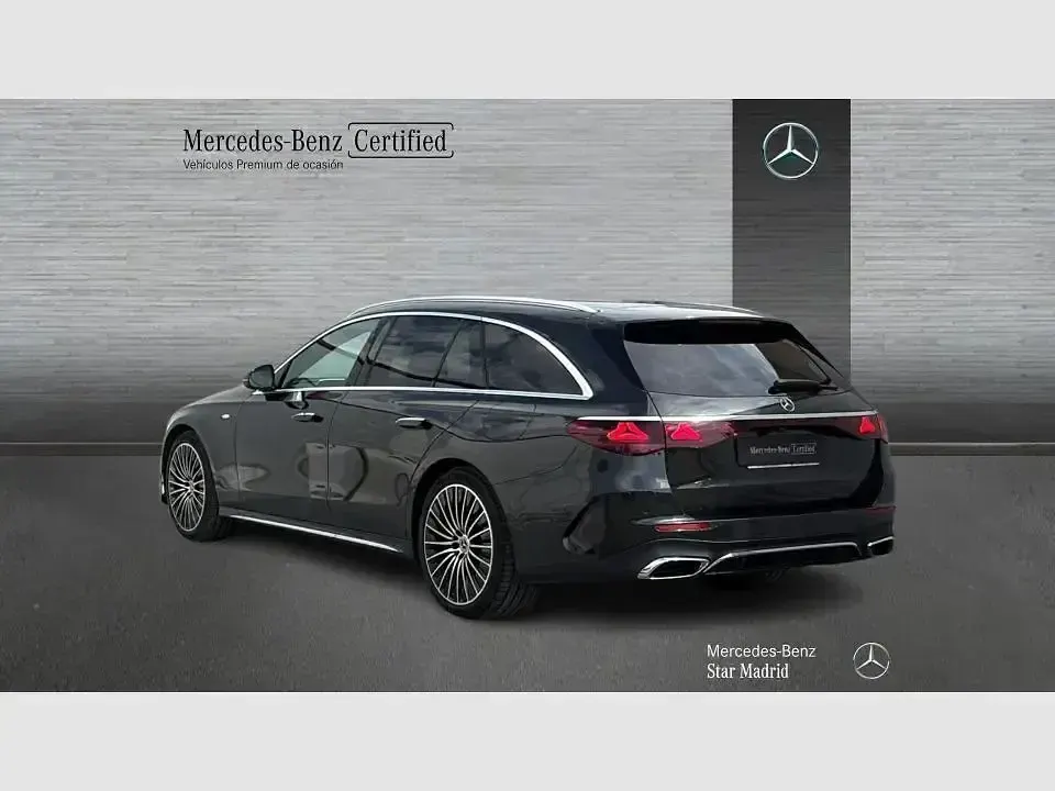 Usado Mercedes E300 313 CV (230 kW) 2025 Otro Familiar