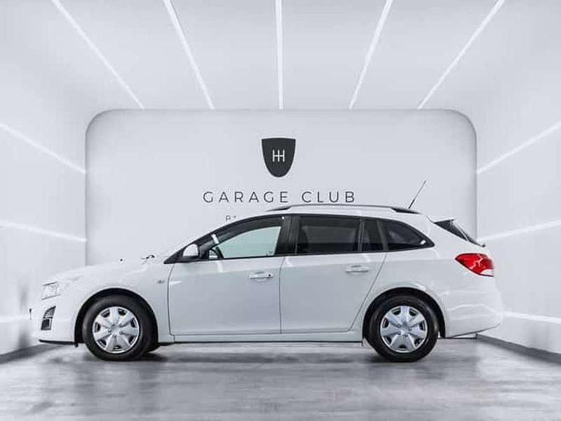 Usado Chevrolet Cruze LT 131 CV (96 kW) 2013 Blanco Utilitario